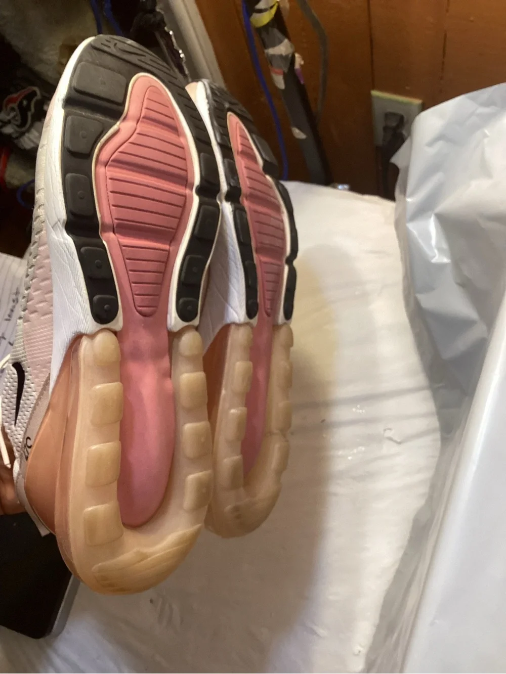 Nike Air Max 270 Light Soft Pink Running Shoes AH6789-604 Women Size 11